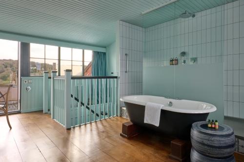 River View Suite