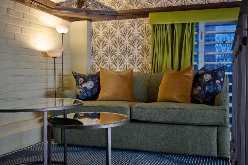Signature Duplex Suite