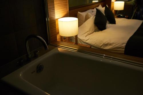 Standard Queen Room with Ocean View