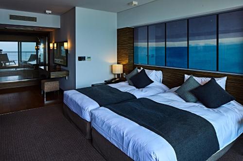 Superior Twin Room with Ocean View