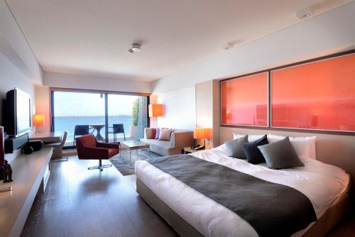 Superior Queen Room and Ocean View