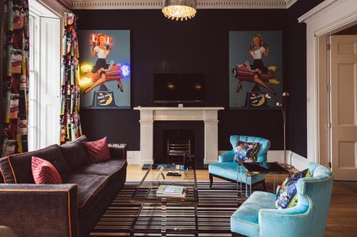 One Bedroom Apartment