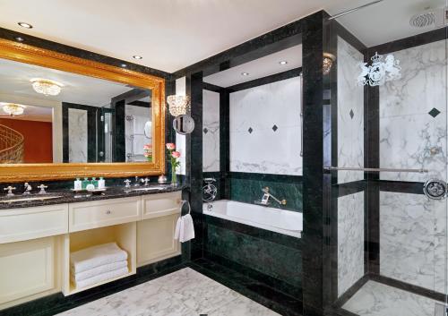 Maria Theresia Suite with Butler Service