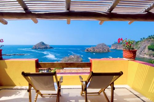 Two-Bedroom Casita with pool