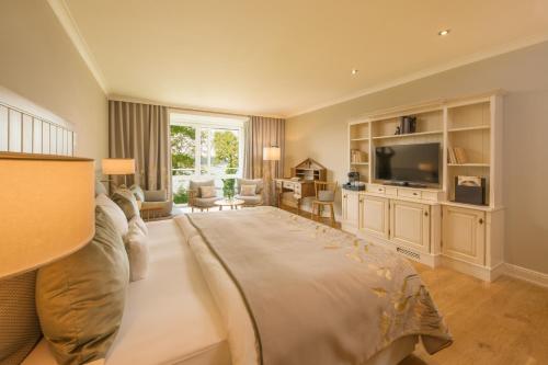 Deluxe Double Room with Fjord View