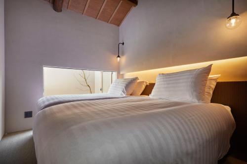 Twin Room with Bathroom