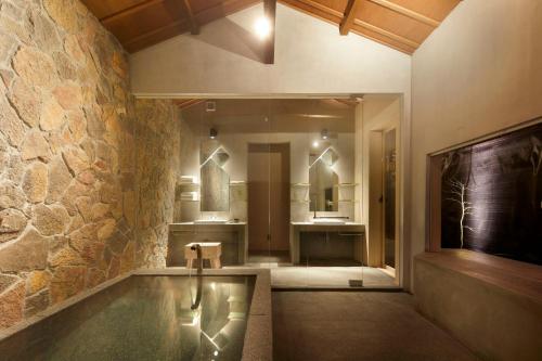 Twin Room with Bathroom