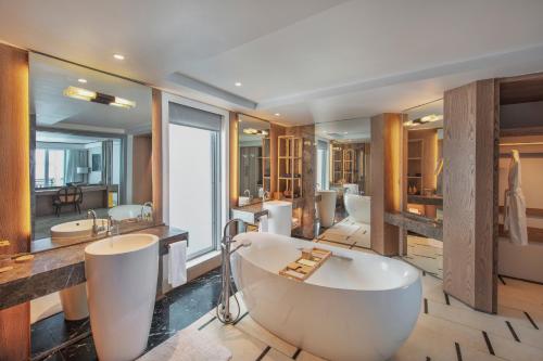 Frangipani Signature Ocean View Suite