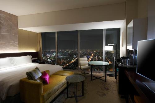 Deluxe King Room - Non Smoking