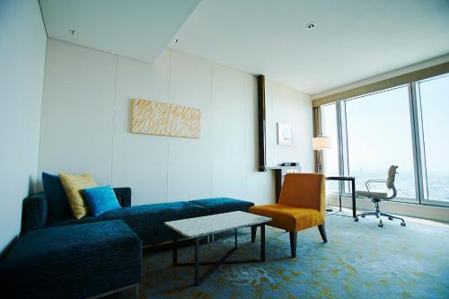 Junior Suite Twin Room - Non-Smoking