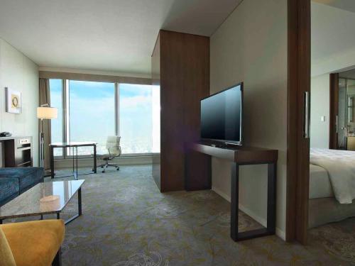 Junior Suite Twin Room - Non-Smoking