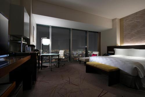 Deluxe King Room - Non Smoking