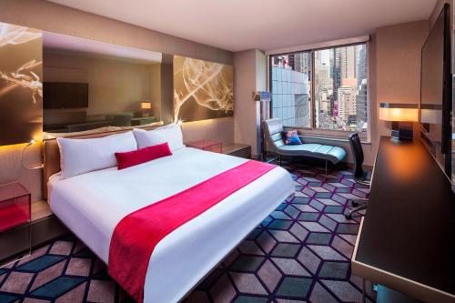 Wonderful, Guest room, 1 King, City view