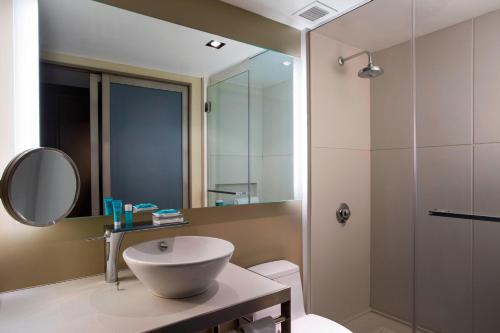 Wonderful, Guest room, 1 King, City view