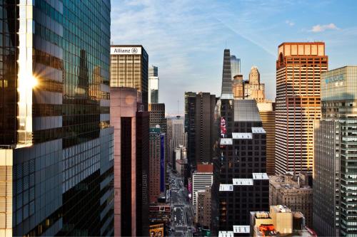 Marvelous Suite, 1 King, Sofa bed, Broadway view