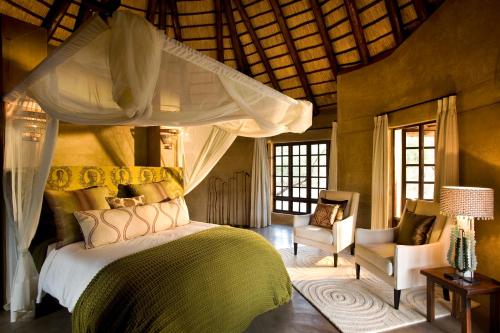 Honeymoon Suite