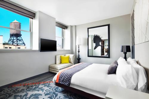 Extreme Wow Suite, Presidential Suite, 1 King, Park view