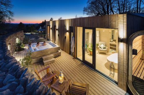 Luxury Suite