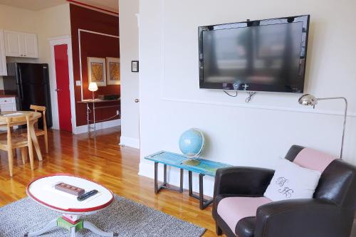 One Bedroom Suite With Terrace