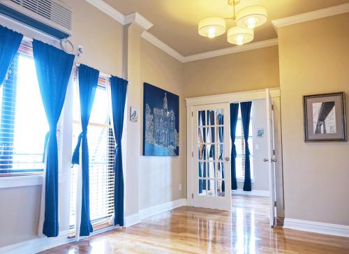One-Bedroom Suite with Balcony