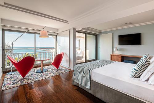 Deluxe Junior Suite with Sea View