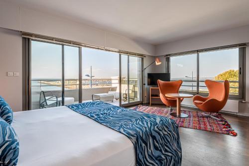 Deluxe Junior Suite with Sea View