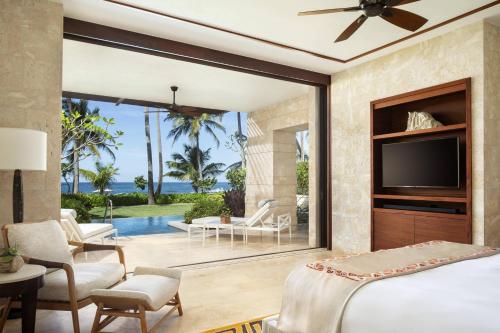 East Beach King Room with Plunge Pool – First Floor