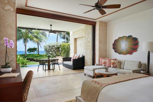 West Beach King Room with Plunge Pool – First Floor