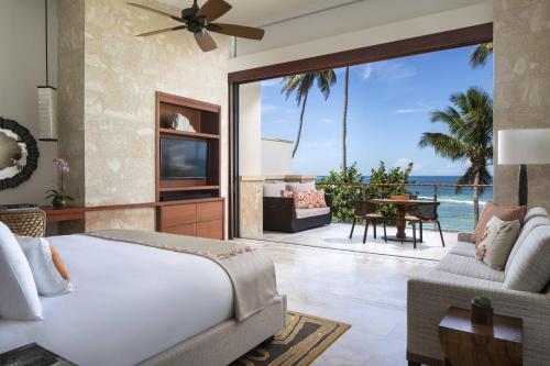West Beach King Room with Balcony – Second Floor