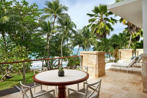 West Beach King Suite - Rooftop Floor