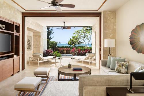 East Beach King Suite - Ground Floor