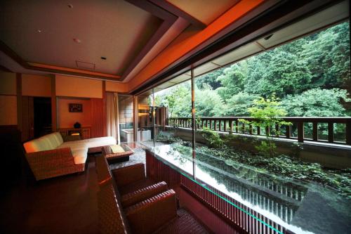 Suite with Mountain View