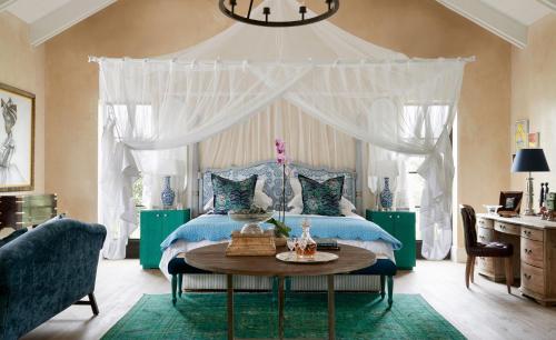 Luxury Farm Suite 