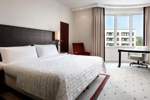 Superior King Room 