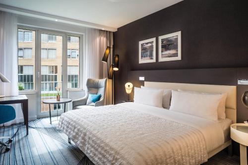 Deluxe Chic, Guest room, Garden view