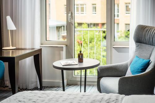 Deluxe Chic, Guest room, Garden view