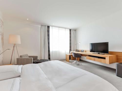Superior King Room 