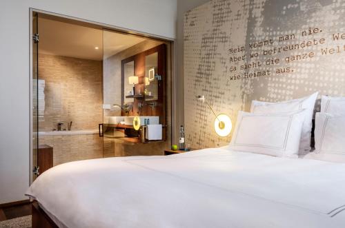 Superior King Suite