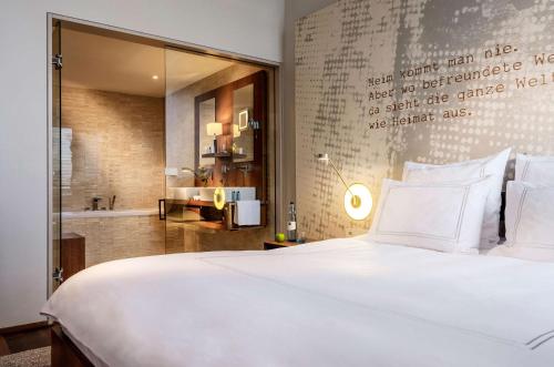 Superior King Suite
