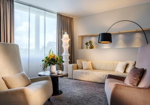 Superior King Suite