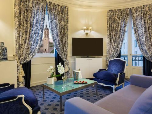 Junior Double Suite with Panoramic View