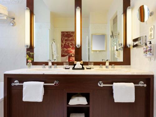 Junior Double Suite with Panoramic View