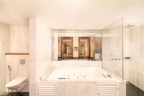 Themed Suite with Plunge Pool