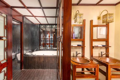 Themed Suite