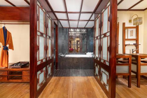 Themed Suite