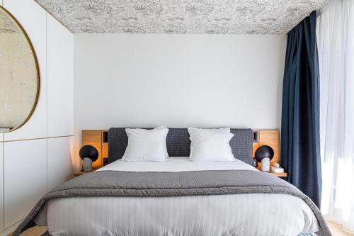Double or Twin Room with Terrace