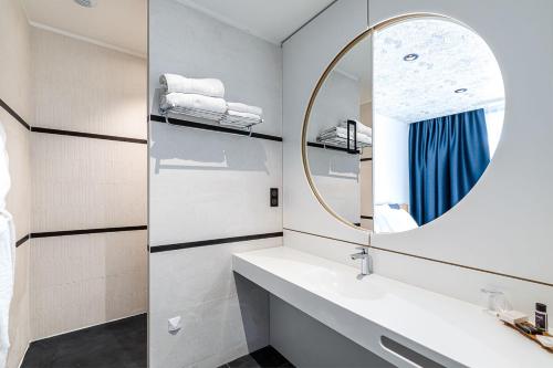 Double or Twin Room with Terrace