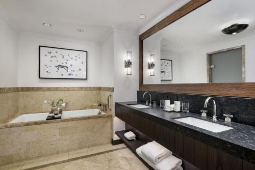 Crestone One Bedroom Suite
