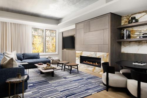 Blue Sky Four-Bedroom Residence 