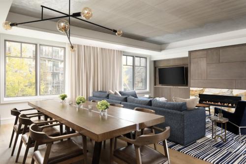 Blue Sky Four-Bedroom Residence 
